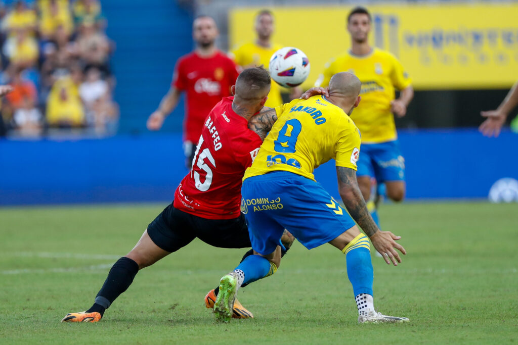 Soi kèo Mallorca vs Las Palmas